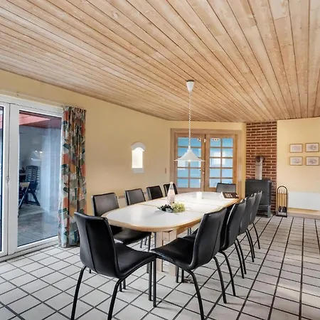 5 Bedroom Pet Friendly In Semesterbostad